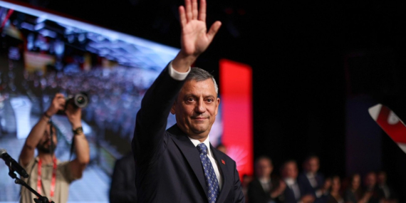 Özgür Özel: ‘Ekrem İmamoğlu’nun Cumhurbaşkanı adayı olamaması durumunda, en kuvvetli aday Mansur Yavaş olarak görünüyor’