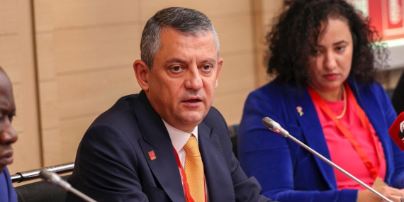 Özgür Özel: “Gazze’de barış için Sosyalist Enternasyonal Komisyonu devreye girmeli”