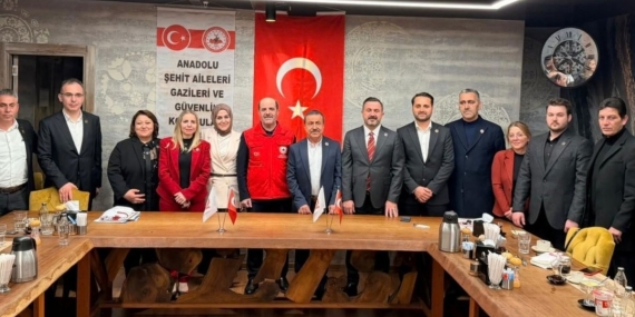 Şehit aileleri ve gaziler iftar programında bir araya geldi